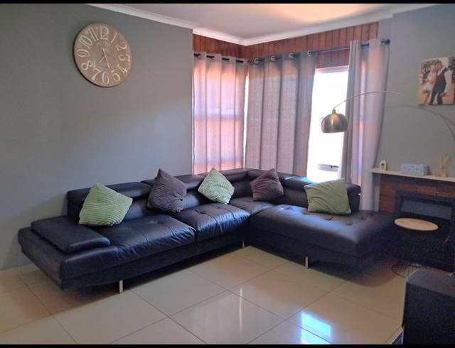 3 BEDROOM HOUSE FOR SALE IN TOWNSEND ESTATE